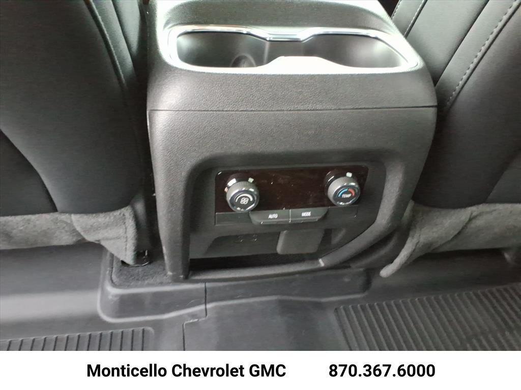 new 2026 Chevrolet Traverse car, priced at $44,250