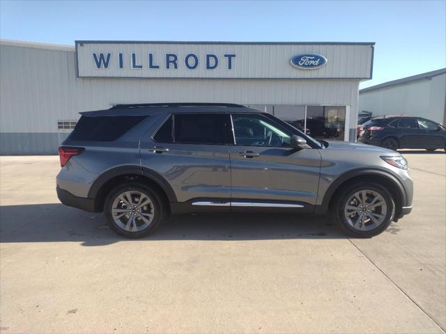 new 2025 Ford Explorer car, priced at $49,995