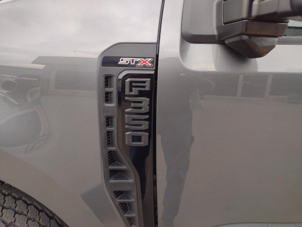 new 2025 Ford F-350 car, priced at $59,675