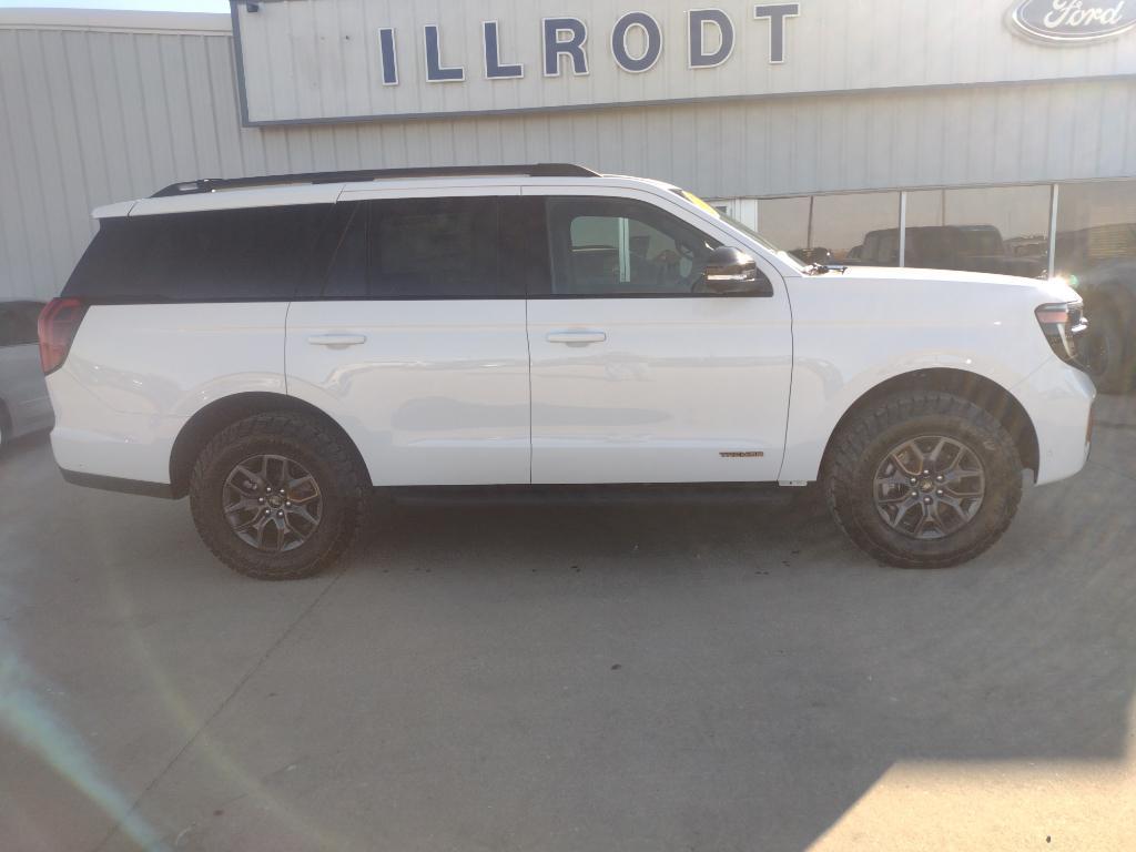 new 2025 Ford Expedition car, priced at $81,795
