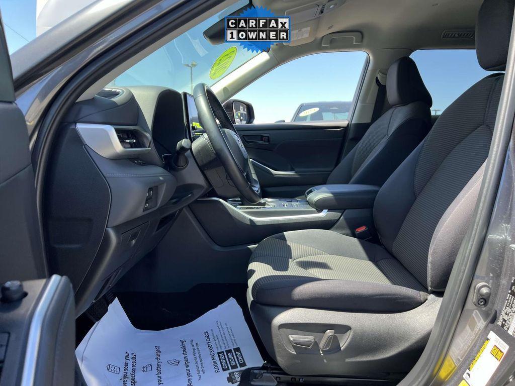 used 2023 Toyota Highlander car, priced at $30,500