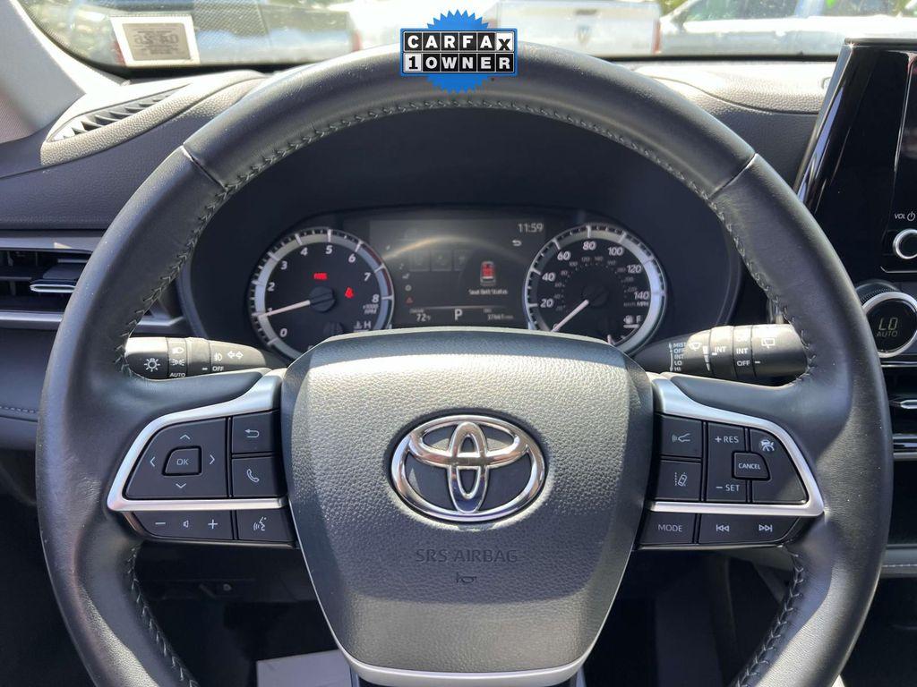 used 2023 Toyota Highlander car, priced at $30,500