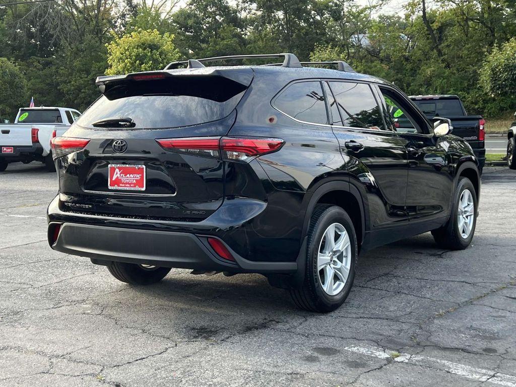 used 2022 Toyota Highlander car, priced at $33,500