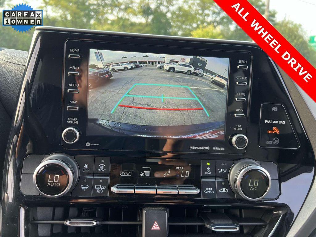 used 2022 Toyota Highlander car, priced at $31,990