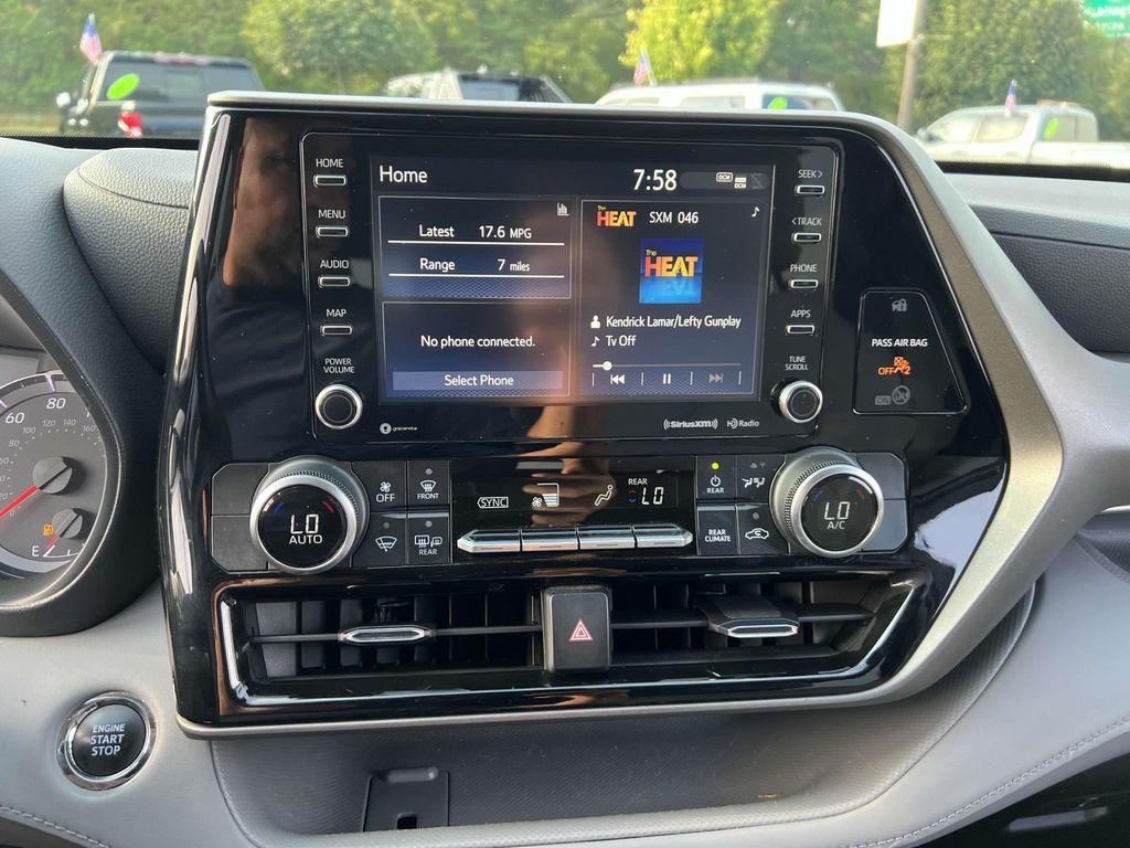 used 2022 Toyota Highlander car, priced at $33,500