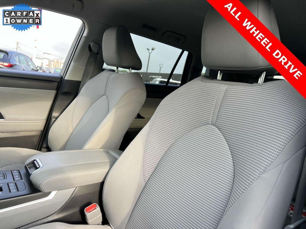 used 2022 Toyota Highlander car, priced at $31,990