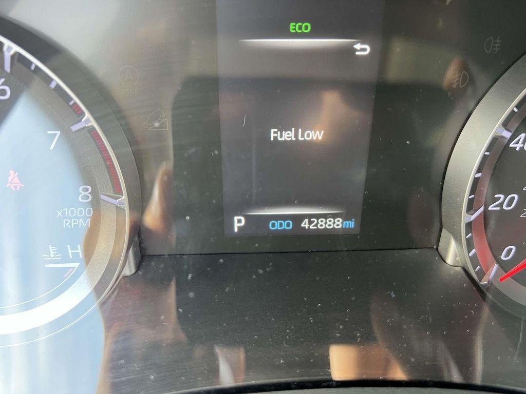 used 2022 Toyota Highlander car, priced at $33,500