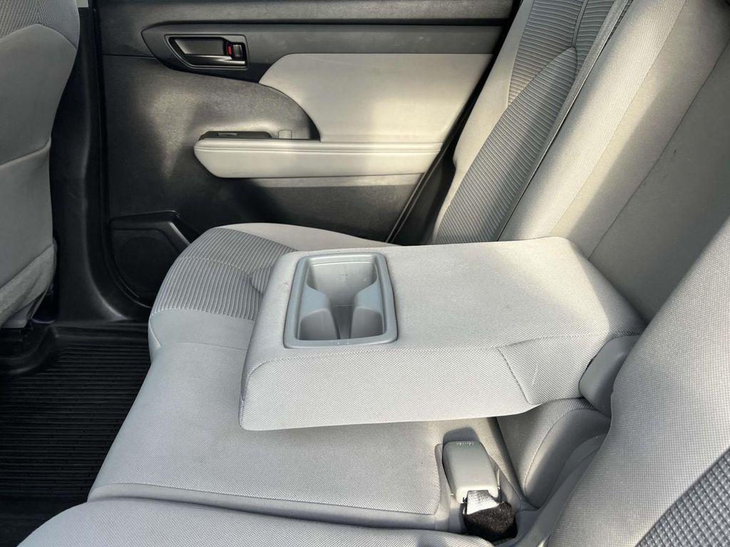 used 2022 Toyota Highlander car, priced at $33,500