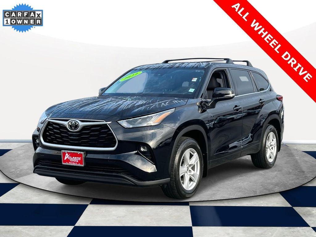 used 2022 Toyota Highlander car, priced at $31,990