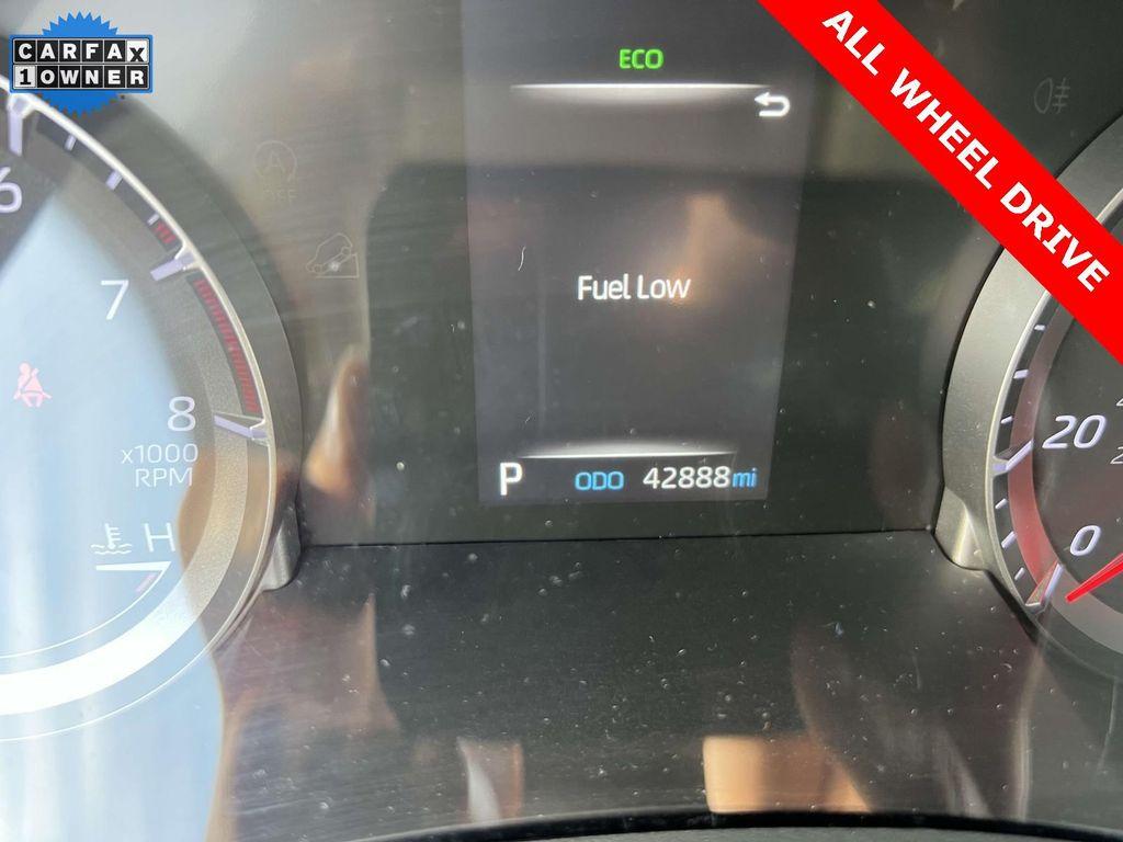 used 2022 Toyota Highlander car, priced at $31,990