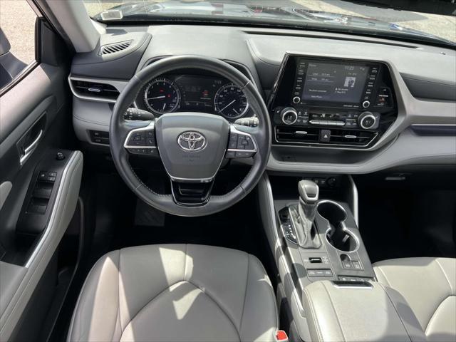 used 2021 Toyota Highlander car, priced at $34,995