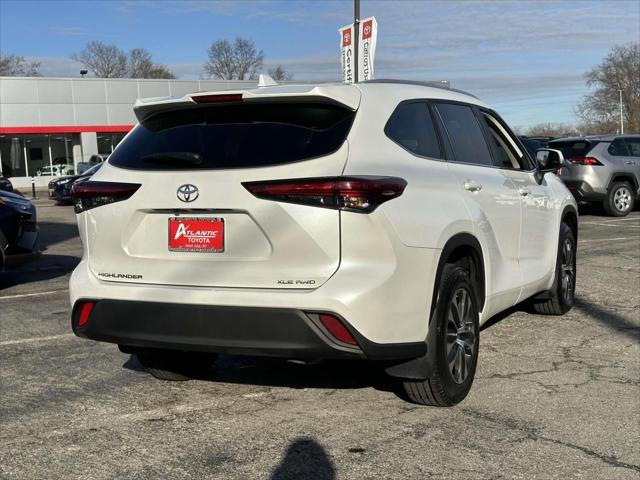 used 2023 Toyota Highlander car, priced at $39,998