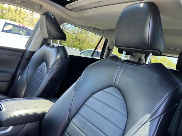 used 2023 Toyota Highlander car, priced at $36,645