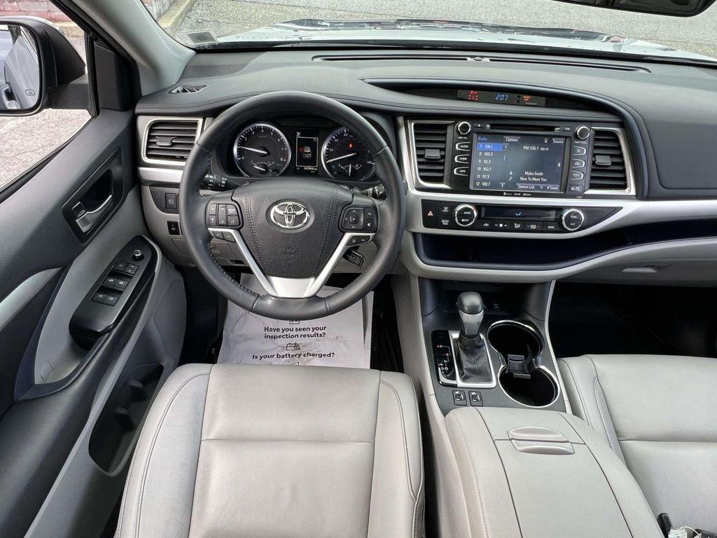 used 2019 Toyota Highlander car, priced at $27,499
