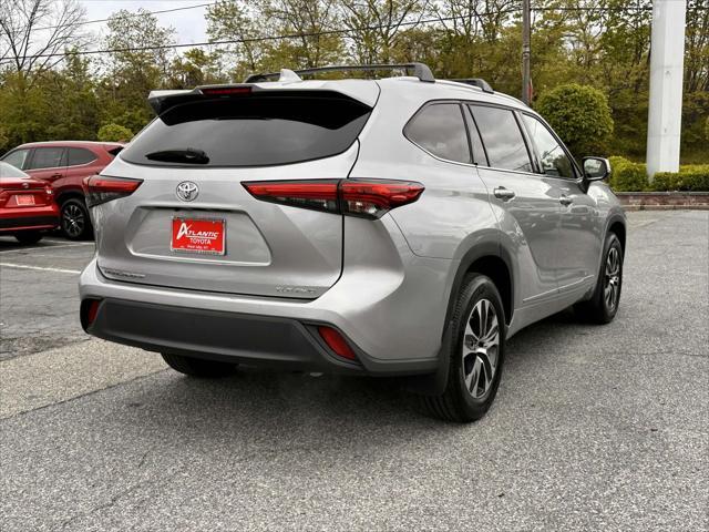 used 2022 Toyota Highlander car, priced at $36,438
