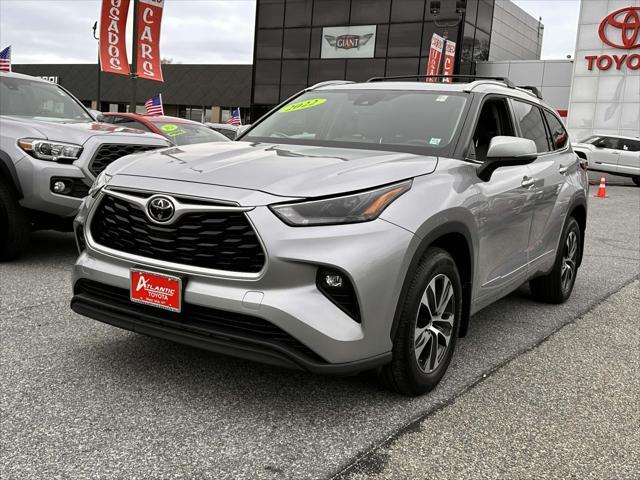 used 2022 Toyota Highlander car, priced at $36,438