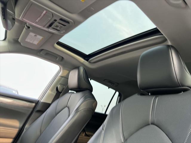 used 2022 Toyota Highlander car, priced at $38,500