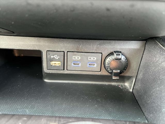 used 2022 Toyota Highlander car, priced at $38,500