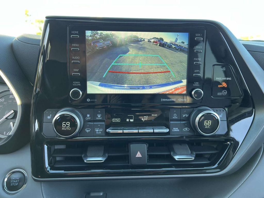 used 2022 Toyota Highlander car, priced at $38,288