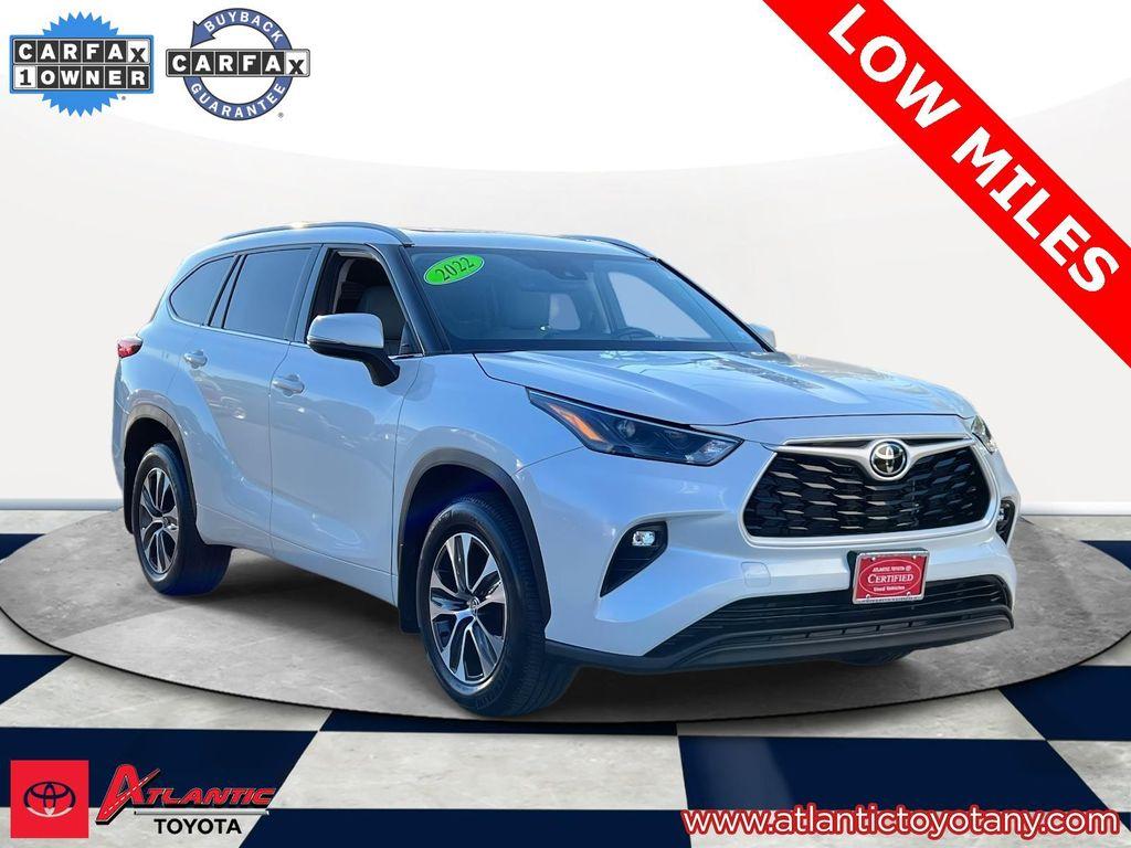 used 2022 Toyota Highlander car, priced at $38,000