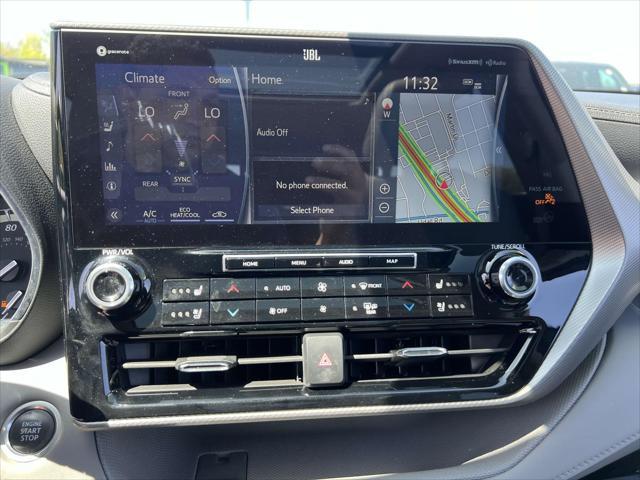 used 2021 Toyota Highlander car, priced at $37,995