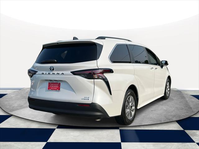 used 2023 Toyota Sienna car, priced at $40,900