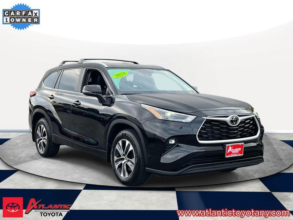 used 2024 Toyota Highlander car, priced at $41,276