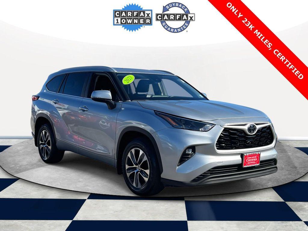 used 2023 Toyota Highlander car, priced at $38,995
