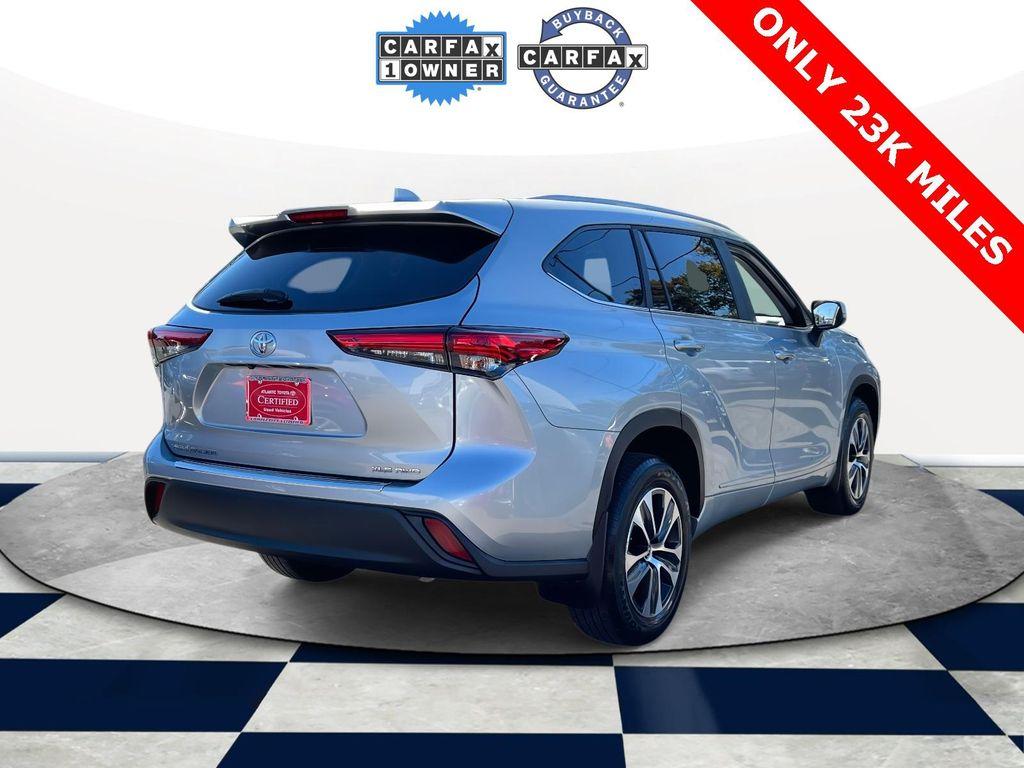 used 2023 Toyota Highlander car, priced at $37,747