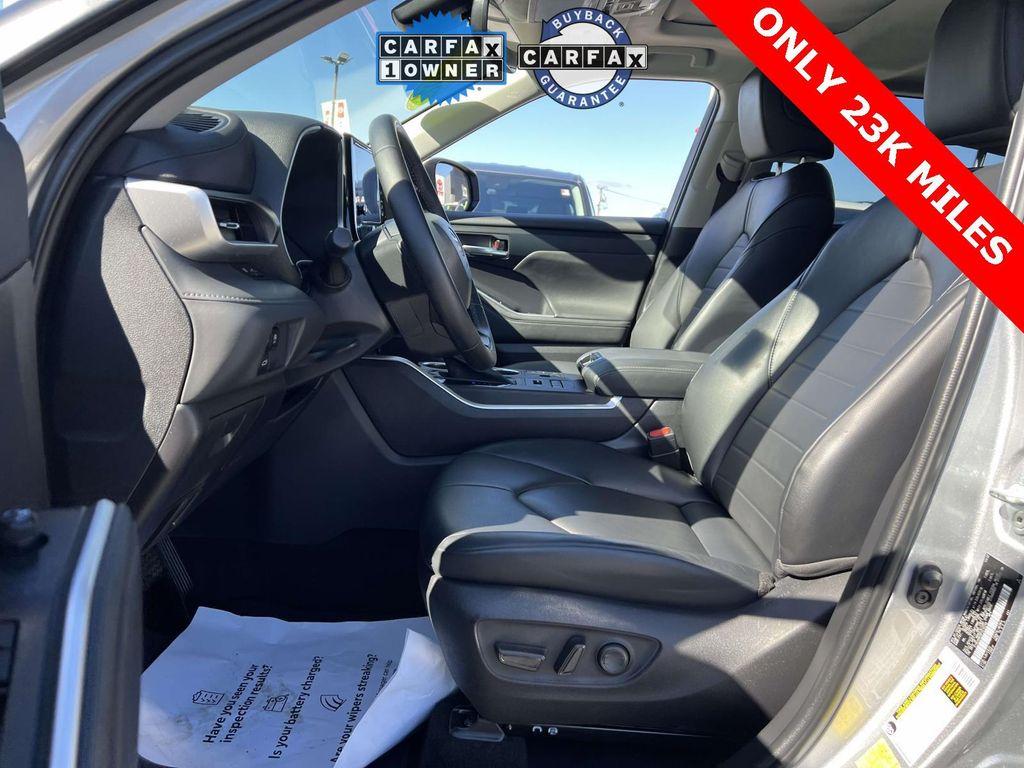 used 2023 Toyota Highlander car, priced at $37,747