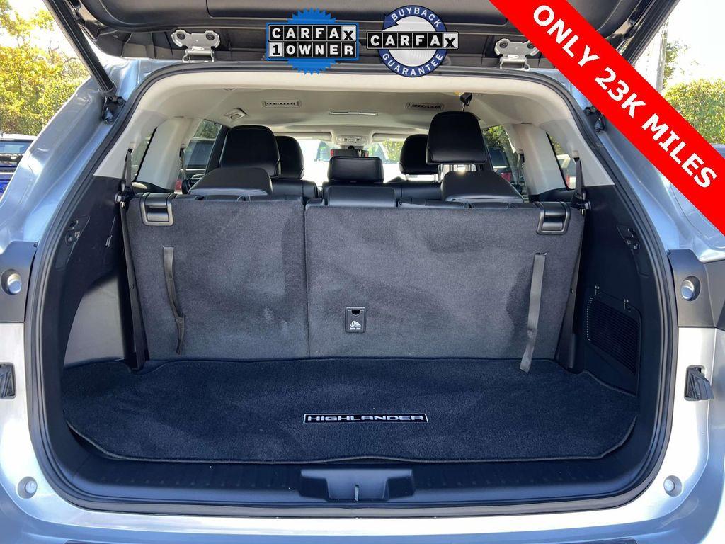 used 2023 Toyota Highlander car, priced at $37,747
