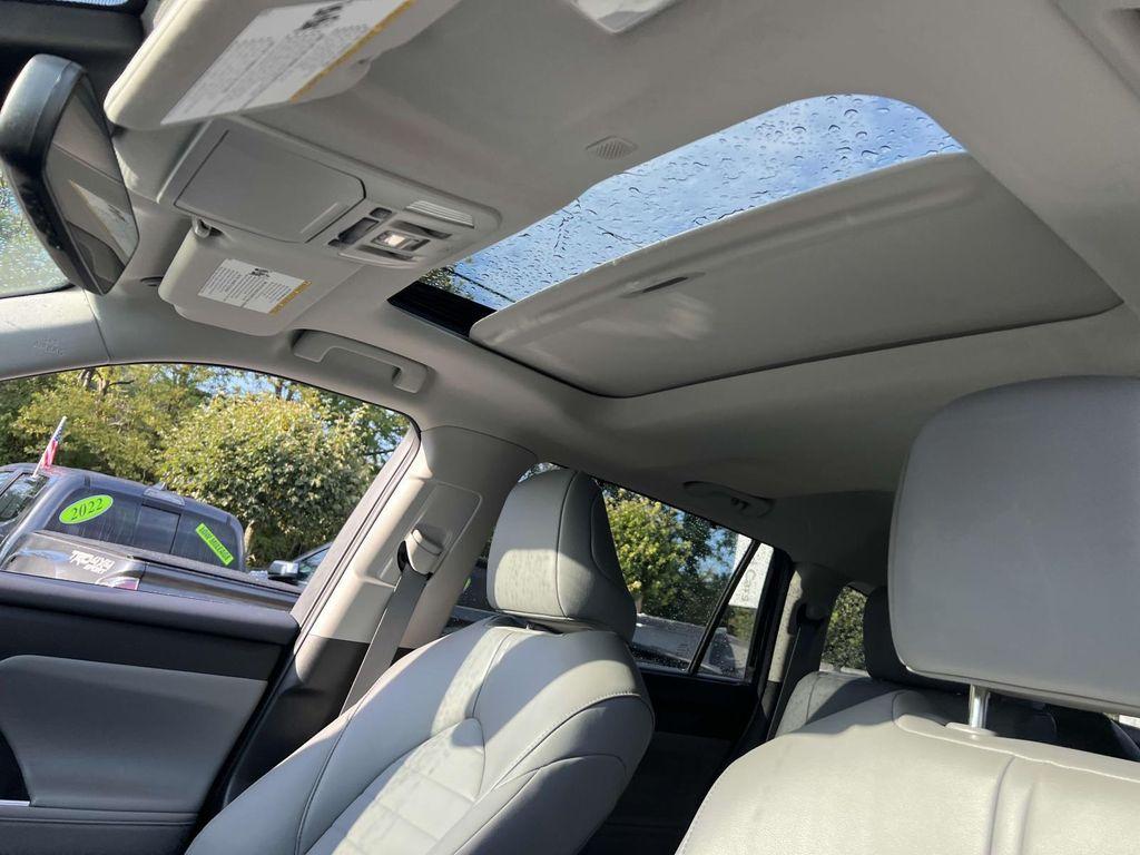 used 2022 Toyota Highlander car, priced at $36,572