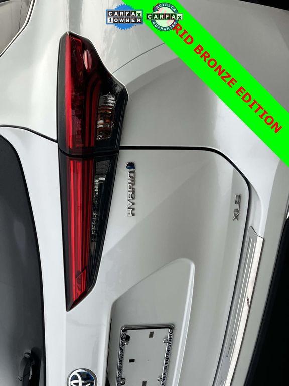 used 2022 Toyota Highlander Hybrid car, priced at $41,500