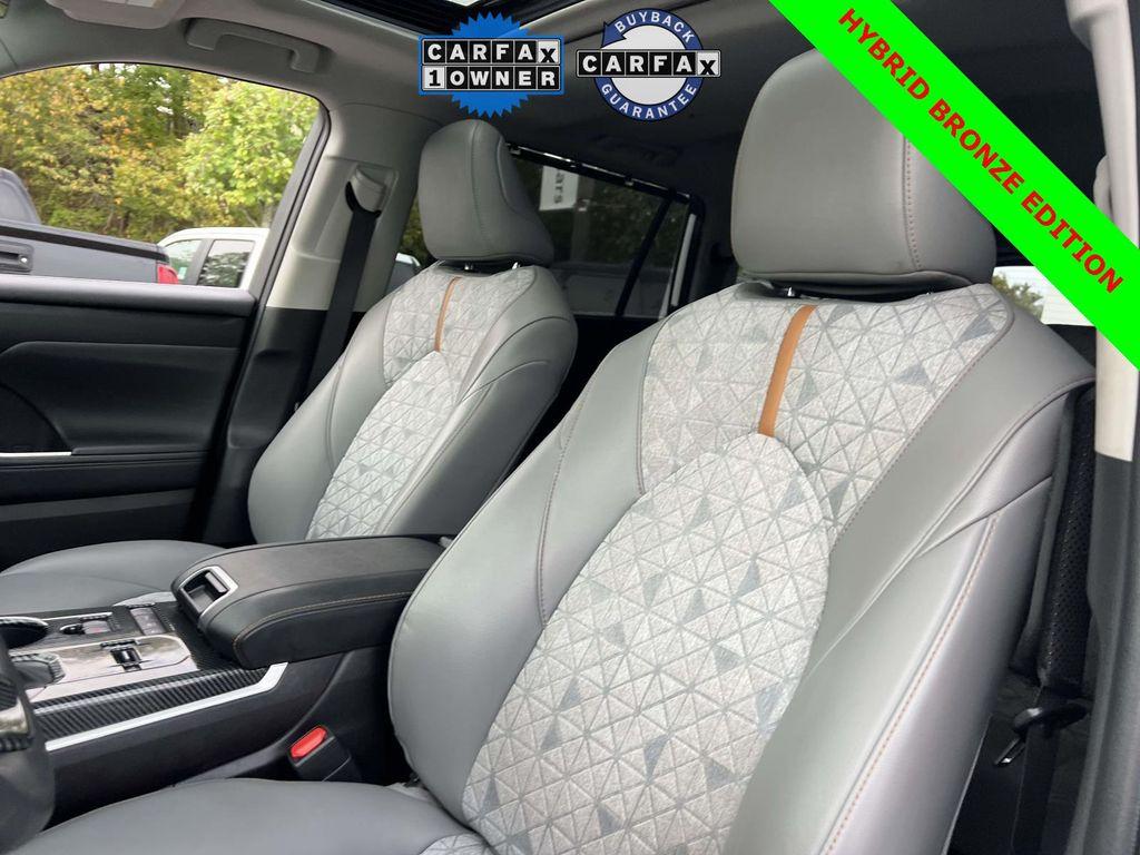 used 2022 Toyota Highlander Hybrid car, priced at $41,500