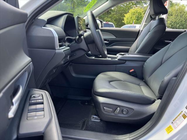 used 2025 Toyota Grand Highlander car, priced at $49,995