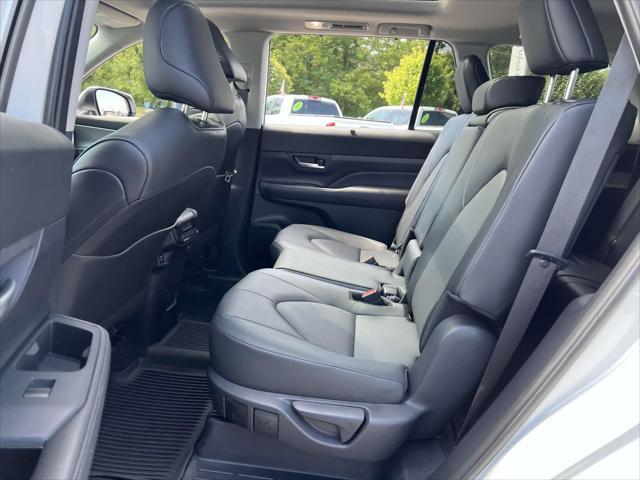 used 2025 Toyota Grand Highlander car, priced at $49,995