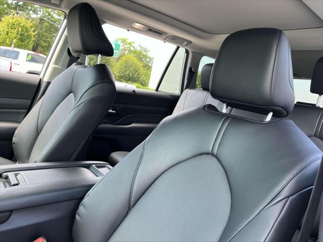 used 2025 Toyota Grand Highlander car, priced at $49,995