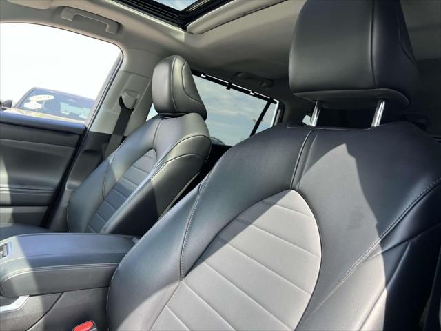used 2022 Toyota Highlander car, priced at $36,990