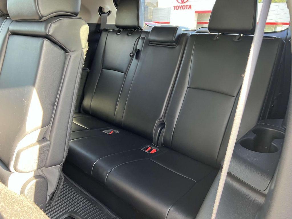 used 2022 Toyota Highlander car, priced at $36,700