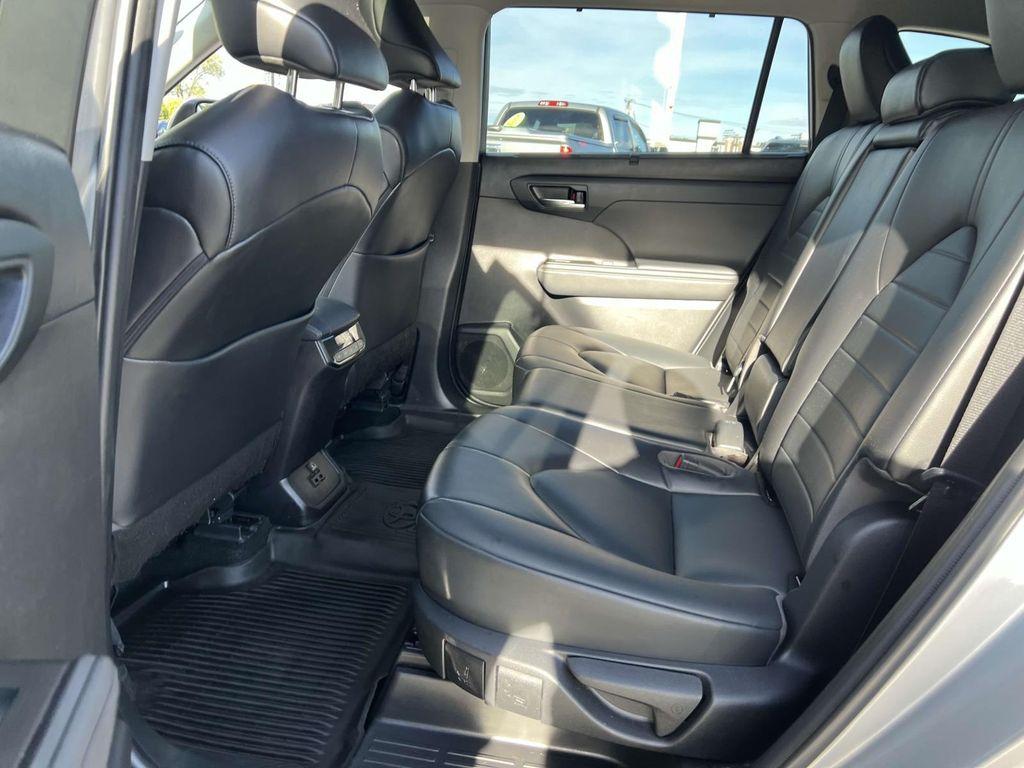 used 2022 Toyota Highlander car, priced at $36,700