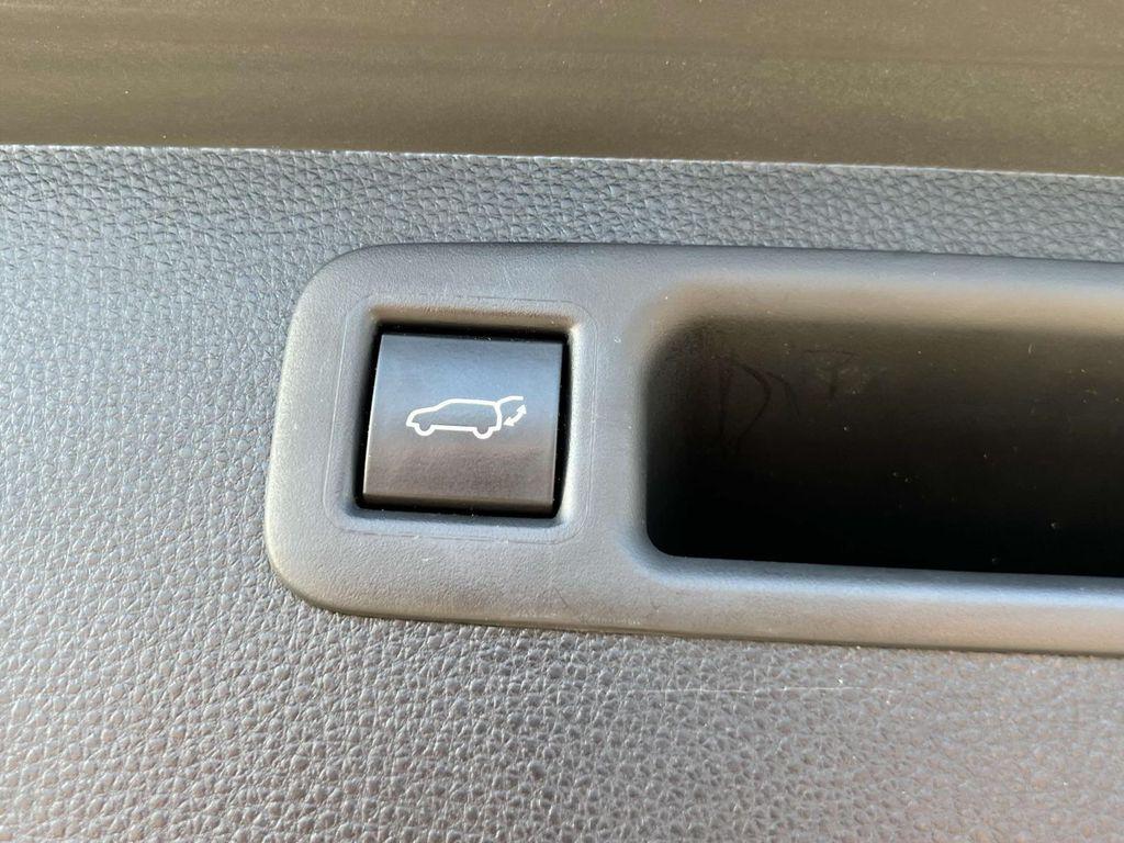 used 2022 Toyota Highlander car, priced at $36,700
