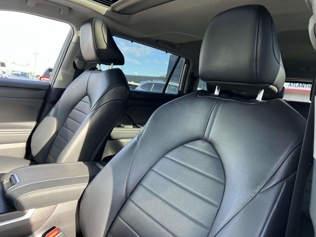 used 2022 Toyota Highlander car, priced at $36,700