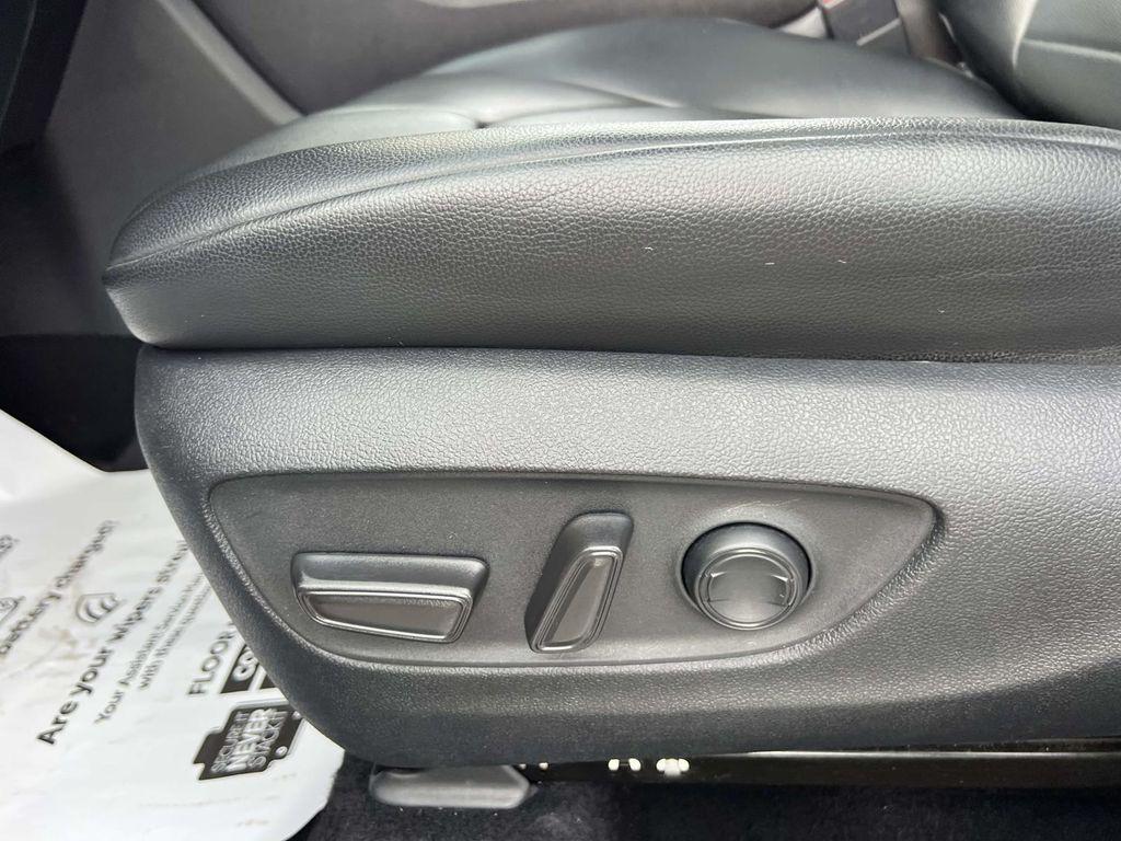 used 2021 Toyota Highlander car, priced at $31,711