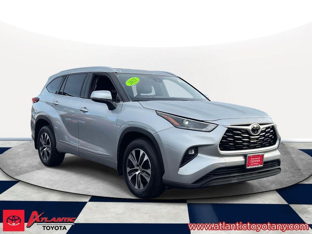 used 2021 Toyota Highlander car, priced at $31,711