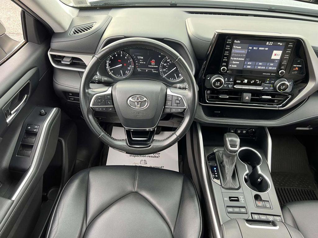 used 2021 Toyota Highlander car, priced at $31,711