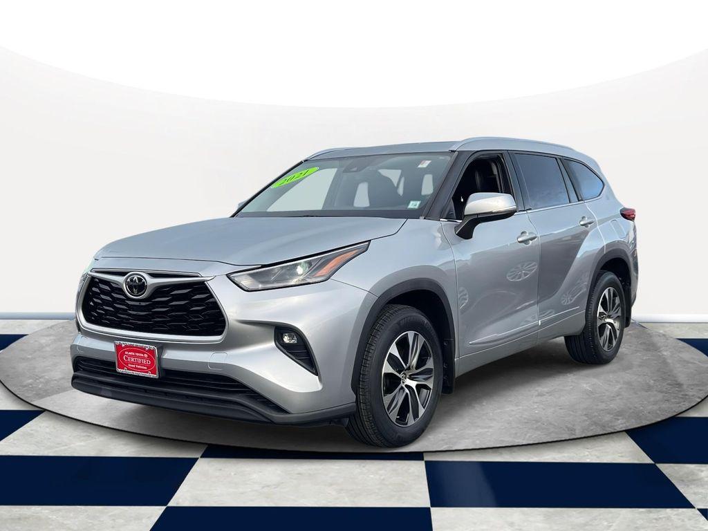 used 2021 Toyota Highlander car, priced at $31,711