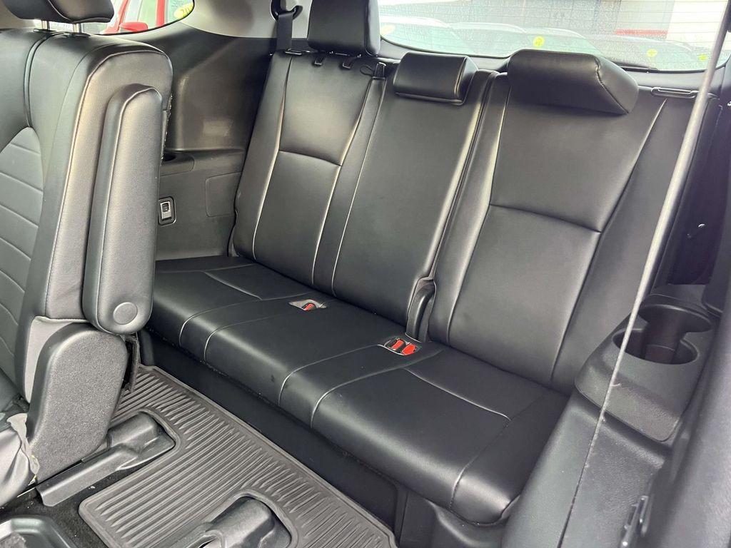 used 2021 Toyota Highlander car, priced at $31,711