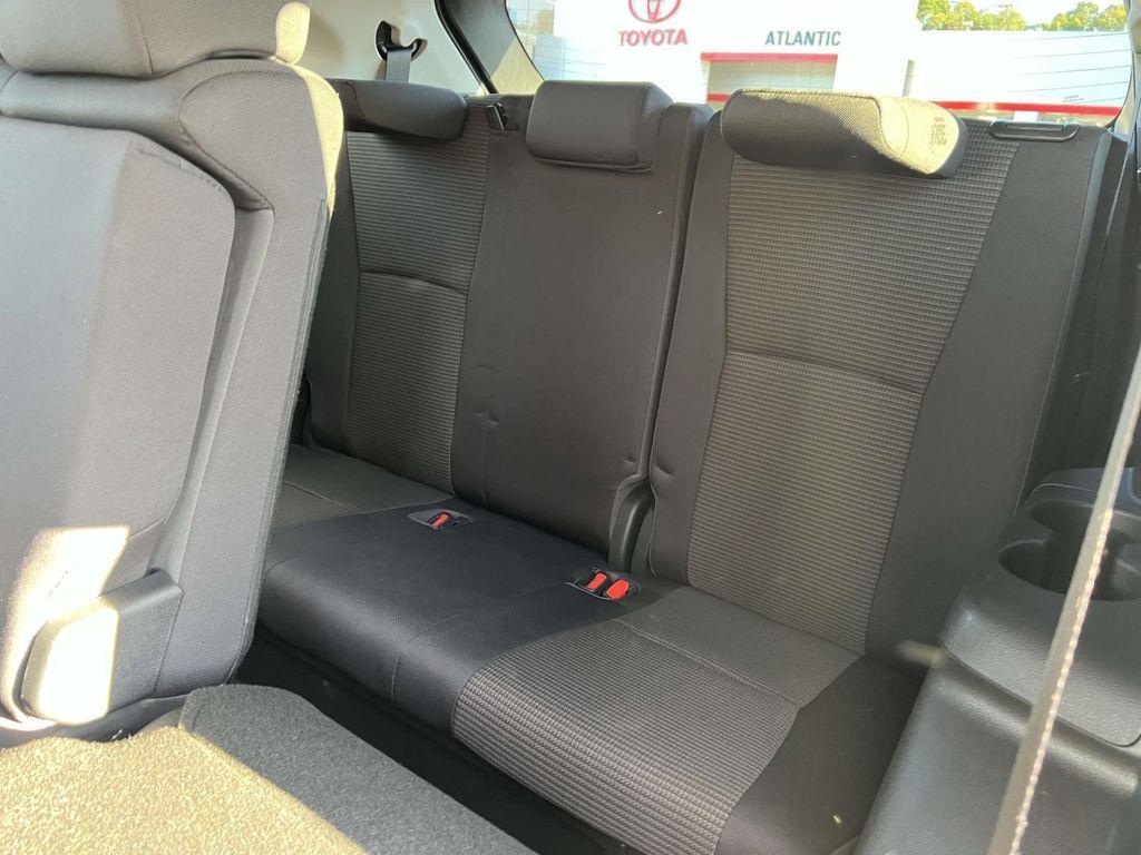 used 2022 Toyota Highlander car, priced at $32,990