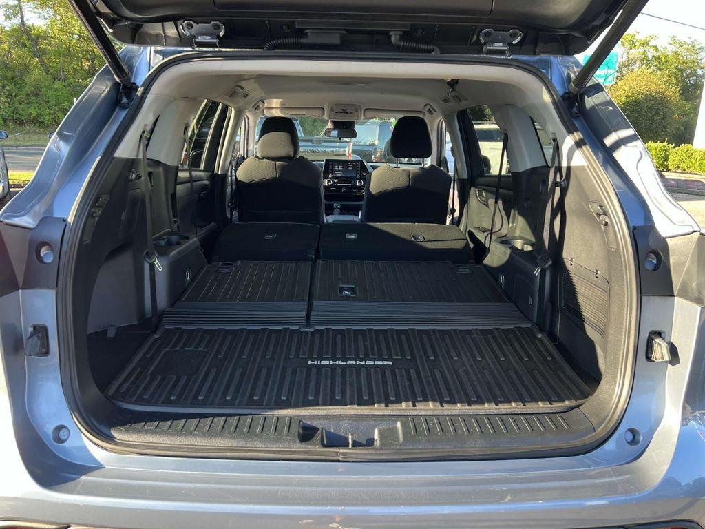 used 2022 Toyota Highlander car, priced at $32,990