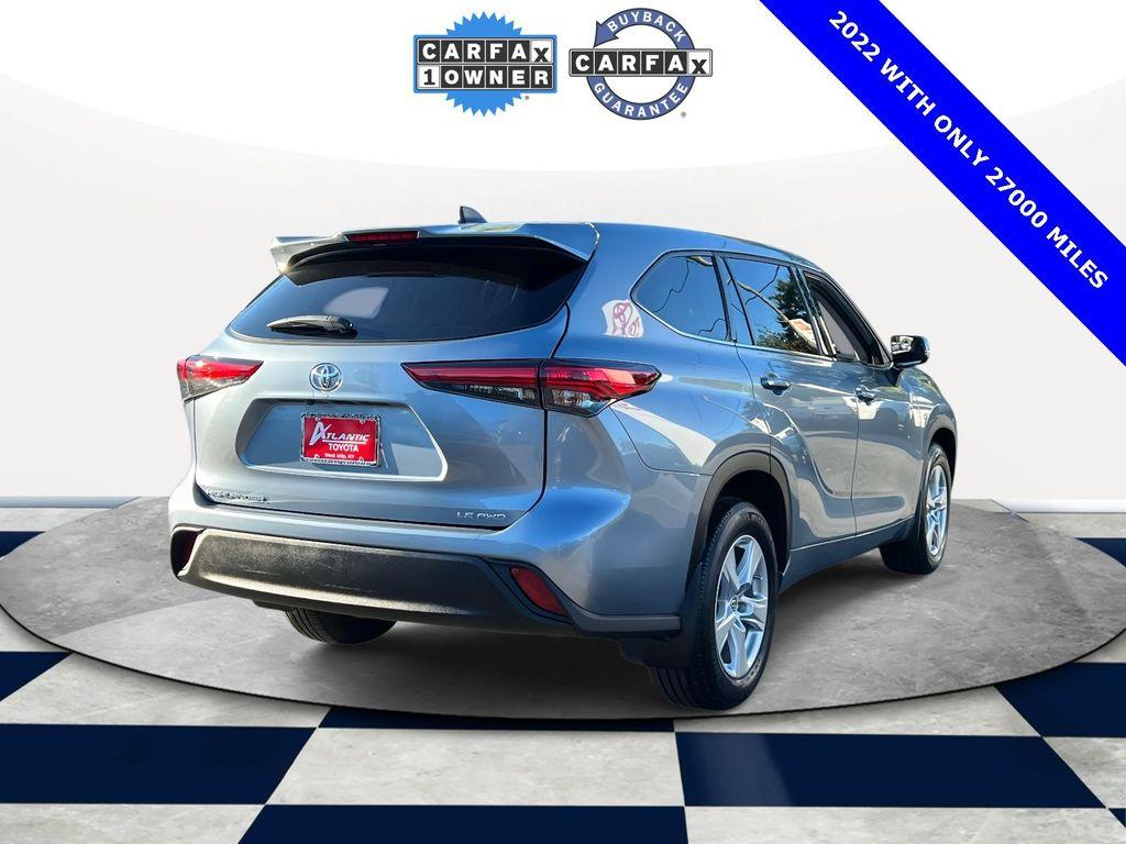 used 2022 Toyota Highlander car, priced at $32,325